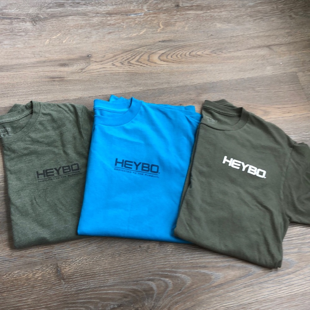 3 men’s Small HeyBo shirts EUC